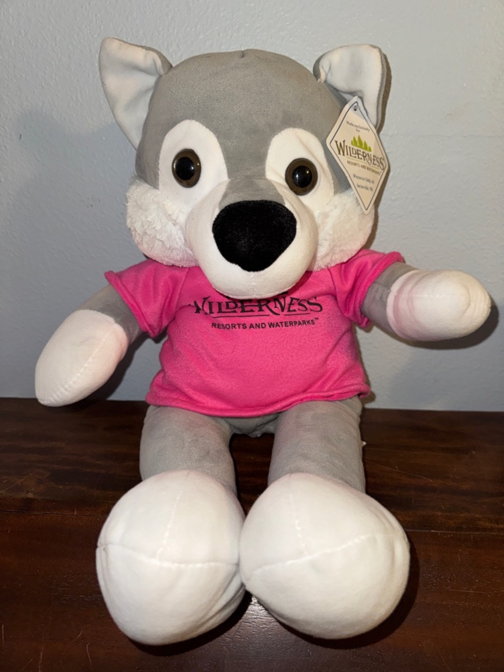 NWT Plush Husky Dog Wilderness Resorts Souvenir in WI & TN